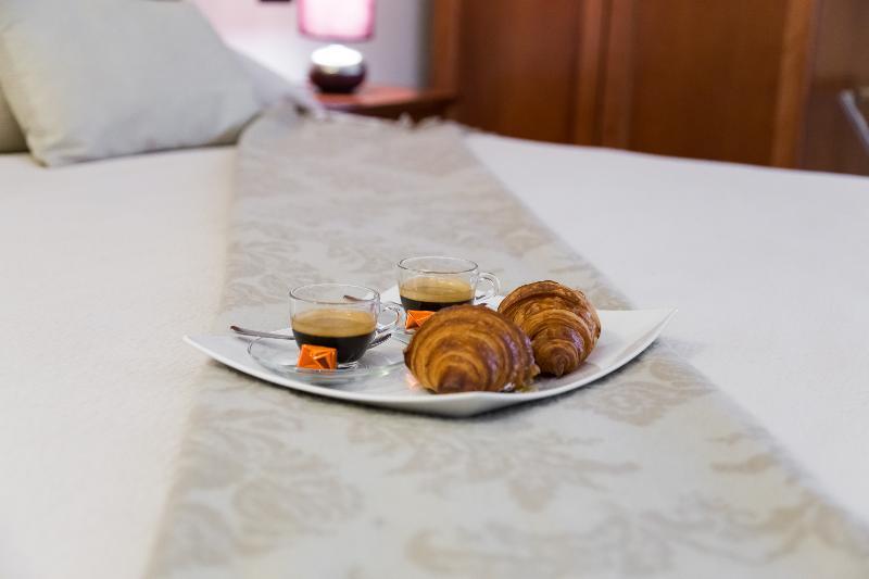Residenza Roma Hotel ภายนอก รูปภาพ